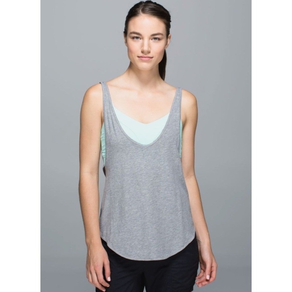 Lululemon Twist & Turn Tank Women Size 6 Gray Athleisure Yoga Activewear Gym EUC